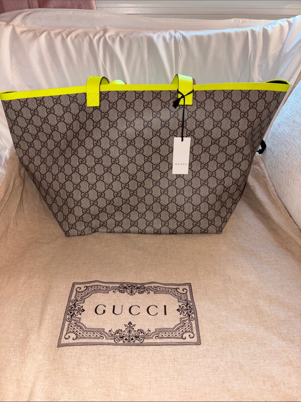 AUTHENTIC Gucci Supreme Monogram Totissima Shopping Tote, BRAND NEW